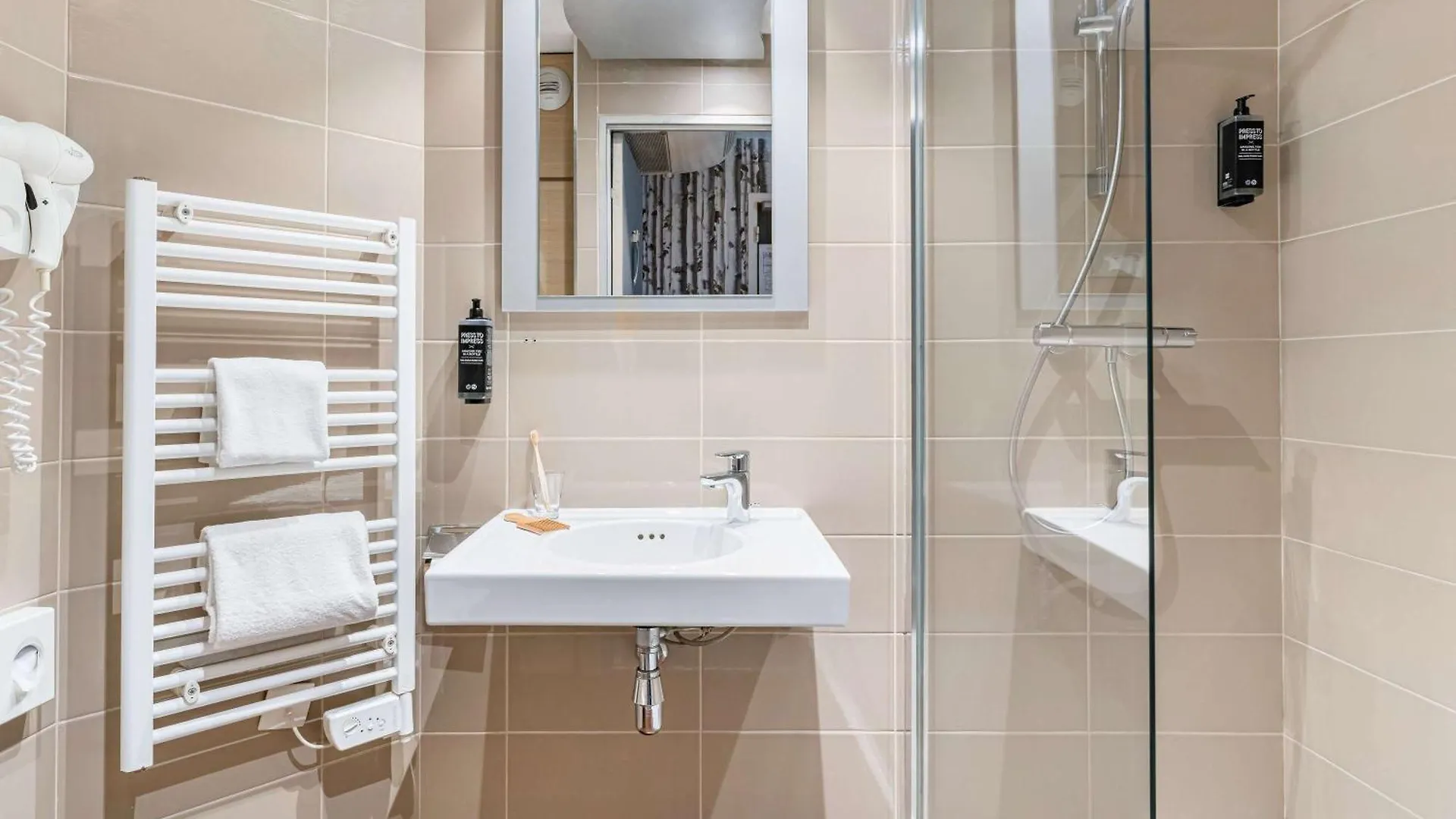 Ibis Styles Annecy Centre Gare Hotel 3*,  France