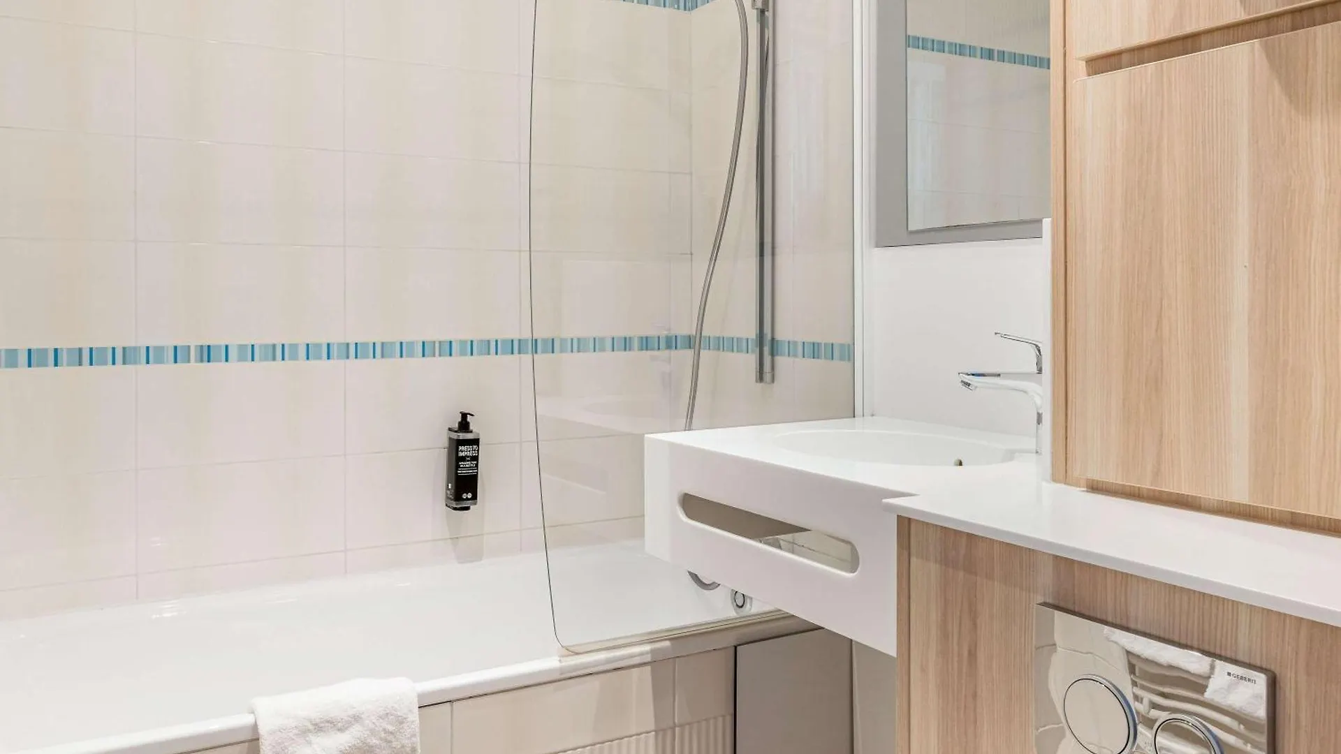 Ibis Styles Annecy Centre Gare Hotel