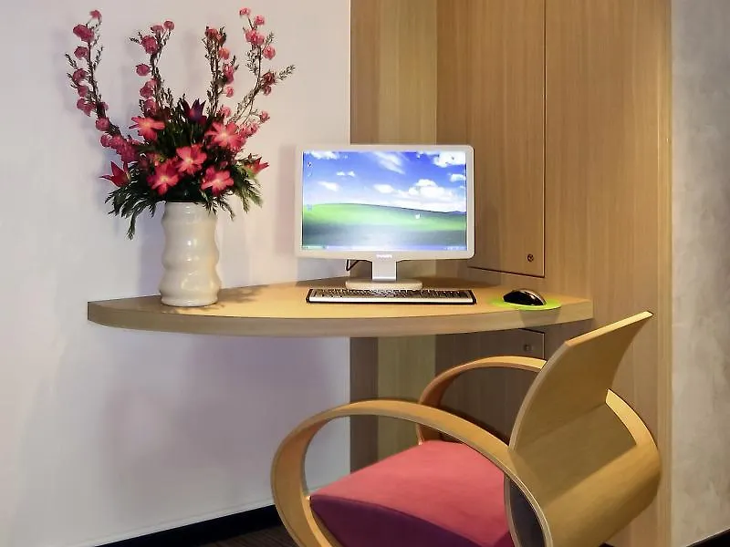 ***  Ibis Styles Annecy Centre Gare Hotel France