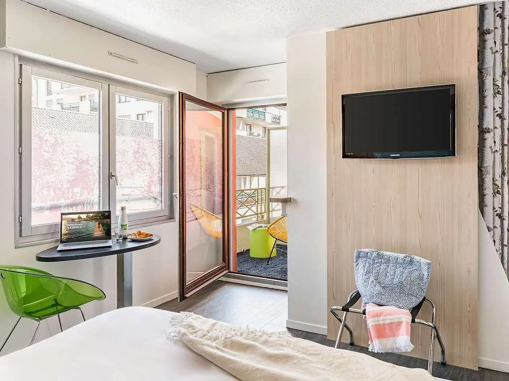 Hotel Ibis Styles Annecy Centre Gare 3*,